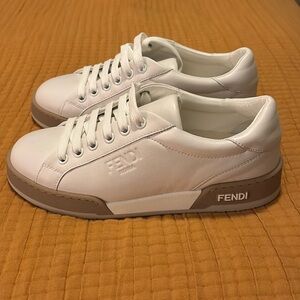 AUTHENTIC FENDI white leather sneakers 35.5